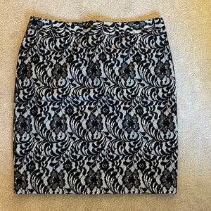 Lace knee length skirt